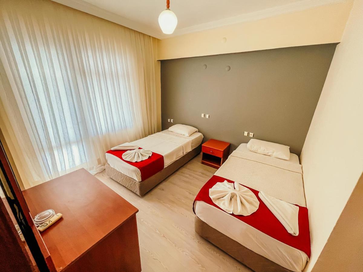 Hotel First Class Дидим Экстерьер фото